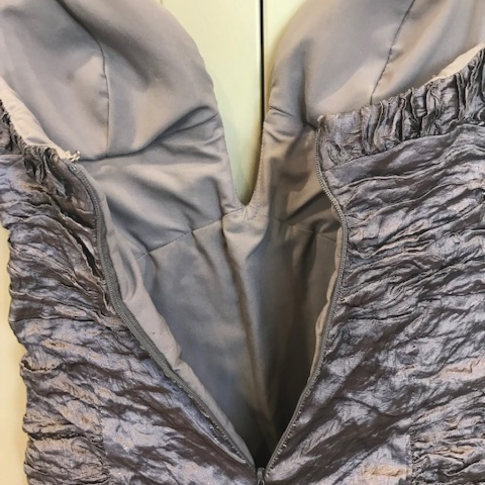 Nicole Miller Crumpled Effect Grey Metalic Dress - Picture 4 of 5